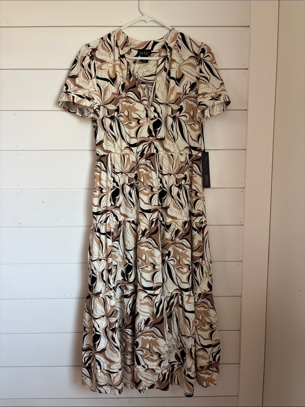Linen blend Nicole Miller Beige, Cream & Black Floral Tiered Maxi Dress